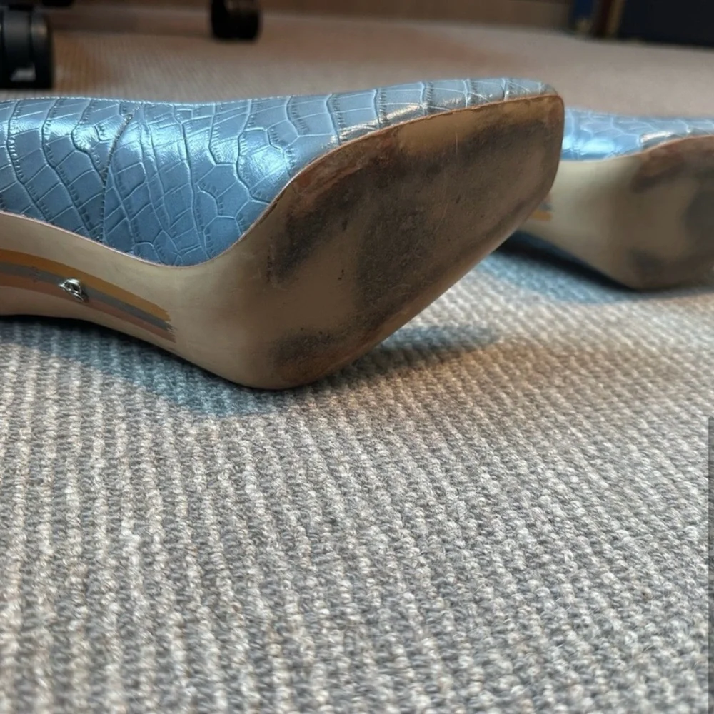 Sam Edelman Blue Croc-Embossed Heels - Picture 4 of 5